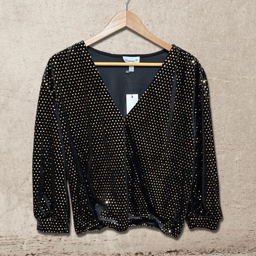 VeronicaM Velvet Puff Top NWT